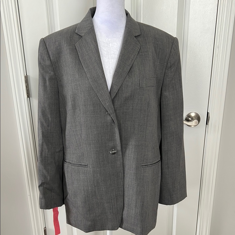 Talbots Pure Wool Women’s Gray Blazer. Size 14.  Like new-professionally cleaned